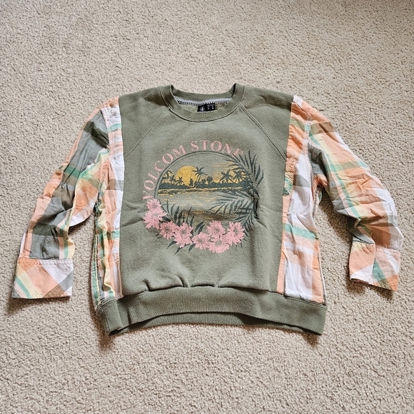 Volcom rework crew S/M - Picture 1 of 7